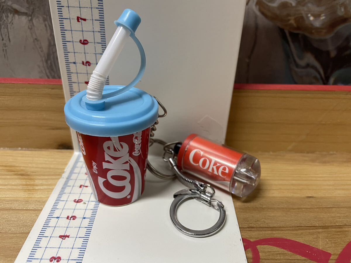 ★Coca-Cola Coke コカコーラグッズ ビンテージ雑貨 キーチェーン　紙コップ型　 COKE缶型　_画像4