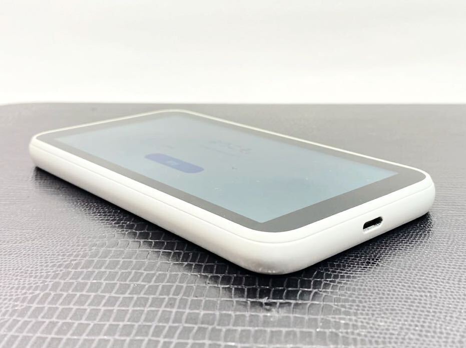 Galaxy 5G Mobile Wi-Fi SCR01SWA ホワイト au 判定◯の画像4