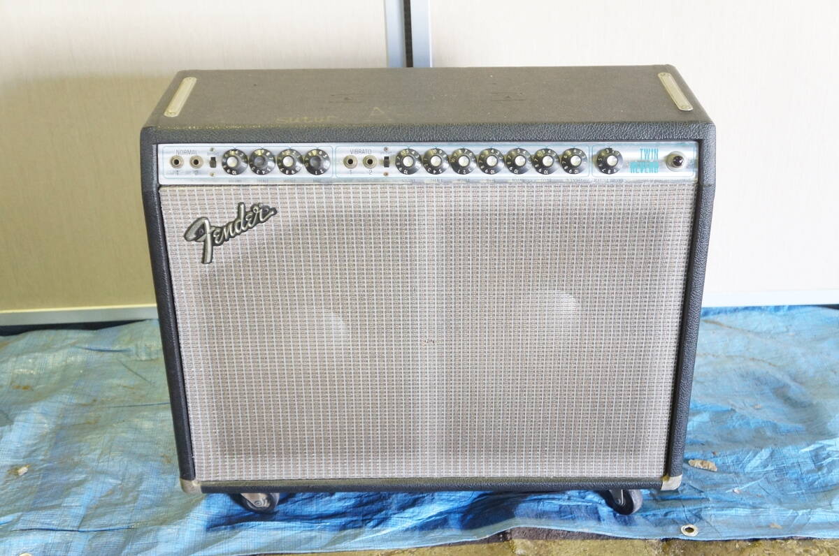 〇 ※直接引取限定 東大阪市※ ① Fender フェンダー TWIN REVERB ツインリバーブ ギターアンプ 0003210072の画像1