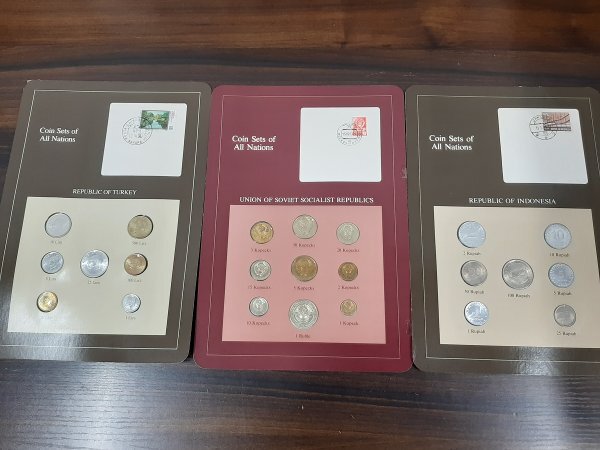 0401U106 世界のコイン コインシート 硬貨 おまとめ インドネシア 韓国 タイ スロベニア フィンランド ガンビア などの画像10