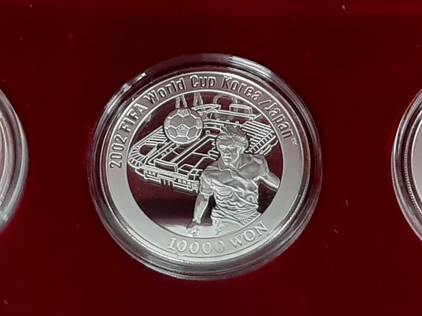 0403U55　世界のコイン　記念コイン　銀貨セット　韓国　2002 FIFA WORLD CUP KOREA/JAPAN　10000 WON_画像5