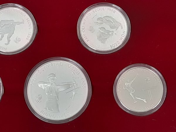 0403U106　世界のコイン　記念コインセット　おまとめ　韓国　ソウルオリンピック　10000ウォン　5000ウォン など　　_画像6