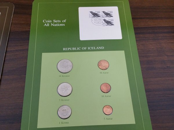 0403S12　世界のコイン　『Coin Sets of All Nations』シリーズ　おまとめ　フィンランド　アイスランド など_画像3