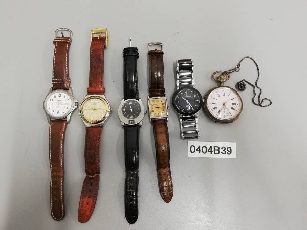 0404B39 腕時計 懐中時計 ジャンク品 おまとめ Swatchスウォッチ エンポリオアルマーニ などの画像1