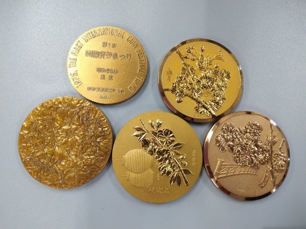 0501A23 memory coin * memory medal . summarize Sakura. according coming out England large coin etc. 