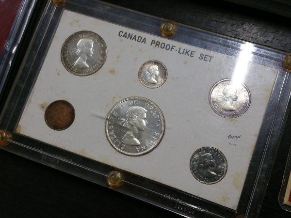 0501S36　世界のコイン　記念コイン　おまとめ　アメリカ 1986 PRESTIGE SET　カナダ 　モスクワオリンピック など　　_画像8