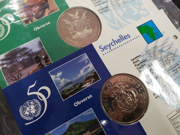 0501M6　世界のコイン　記念硬貨　おまとめ　ナミビア　マレーシア　スペイン　シンガポール　香港　など_画像4