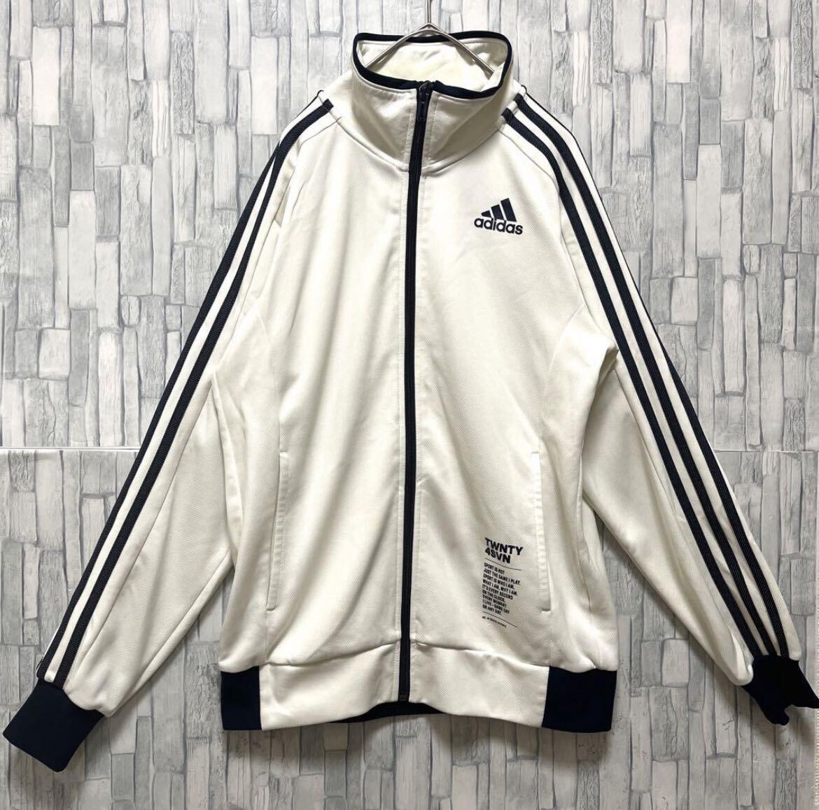 adidas トラックジャケット ホワイト - ジャージ adidas トラックジャケット ホワイト - ジャージ