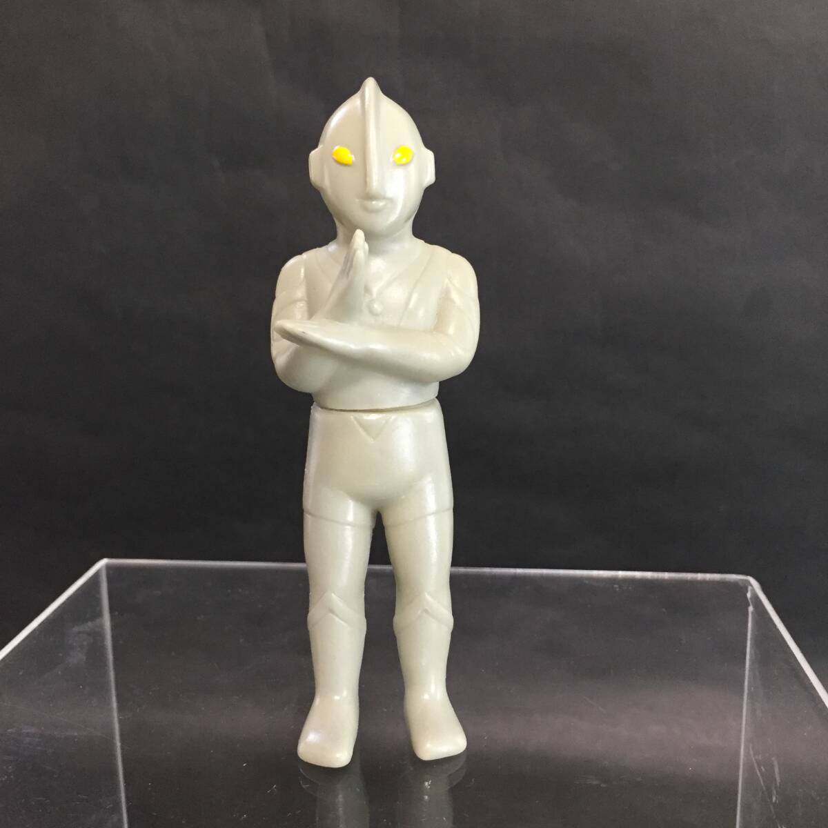 *bruma.k Ultraman sofvi фигурка Mini размер примерно 12cm spec sium луч Poe z серый иен . Pro подлинная вещь retro *