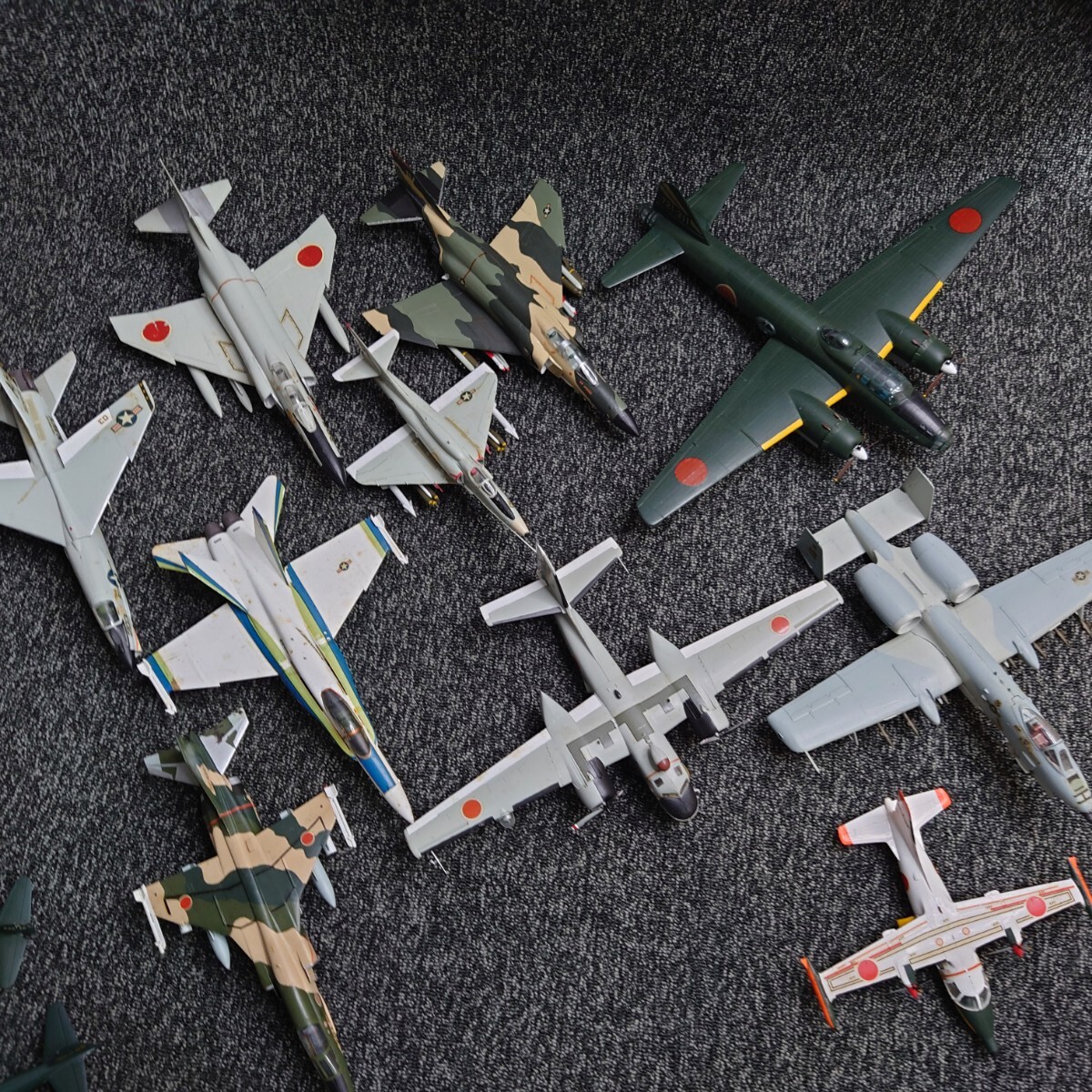 44売切 プラモデル 戦闘機 完成品 まとめて大量 ジャンク扱い 航空自衛隊 軍用機 模型 飛行機 零戦 航空機 直接引き取り大歓迎!_画像8