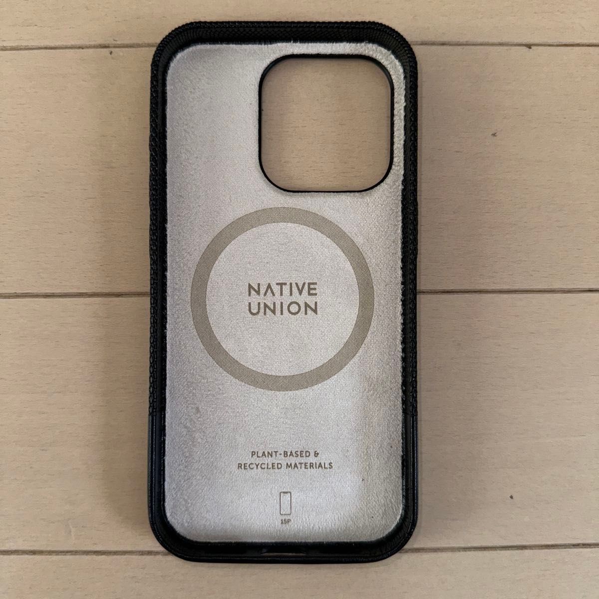 【ほぼ未使用】Native Union (Re)Classic Case for iPhone15 Pro
