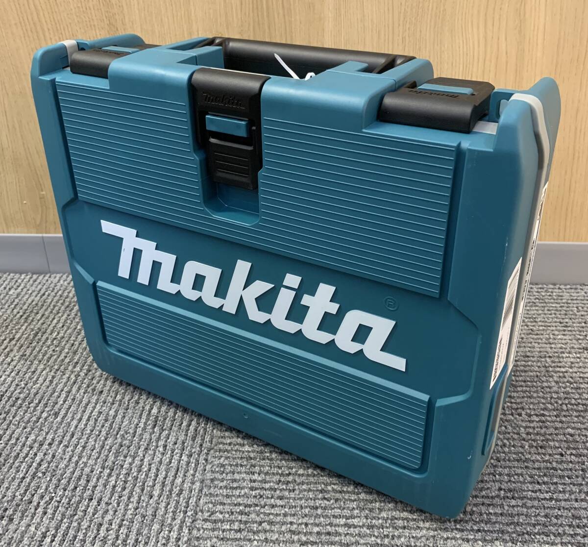 1円〜未開封 未使用 makita マキタ HP484DRGX 充電式ドライバドリル 18V バッテリ2個/充電器付き 電動工具の画像1