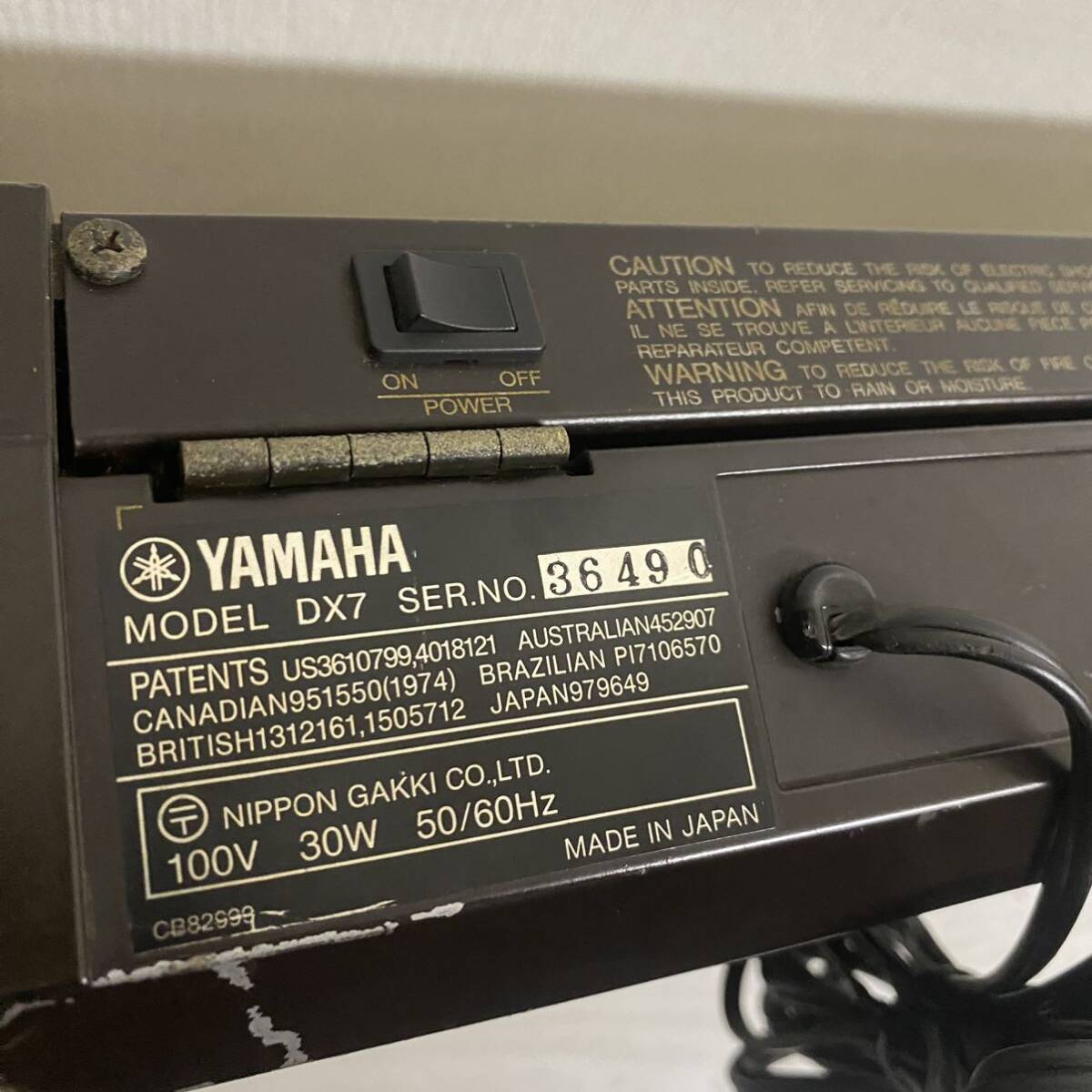 【ジャンク】YAMAHA DX7 シンセサイザー 鍵盤楽器 ジャンク 現状品の画像7