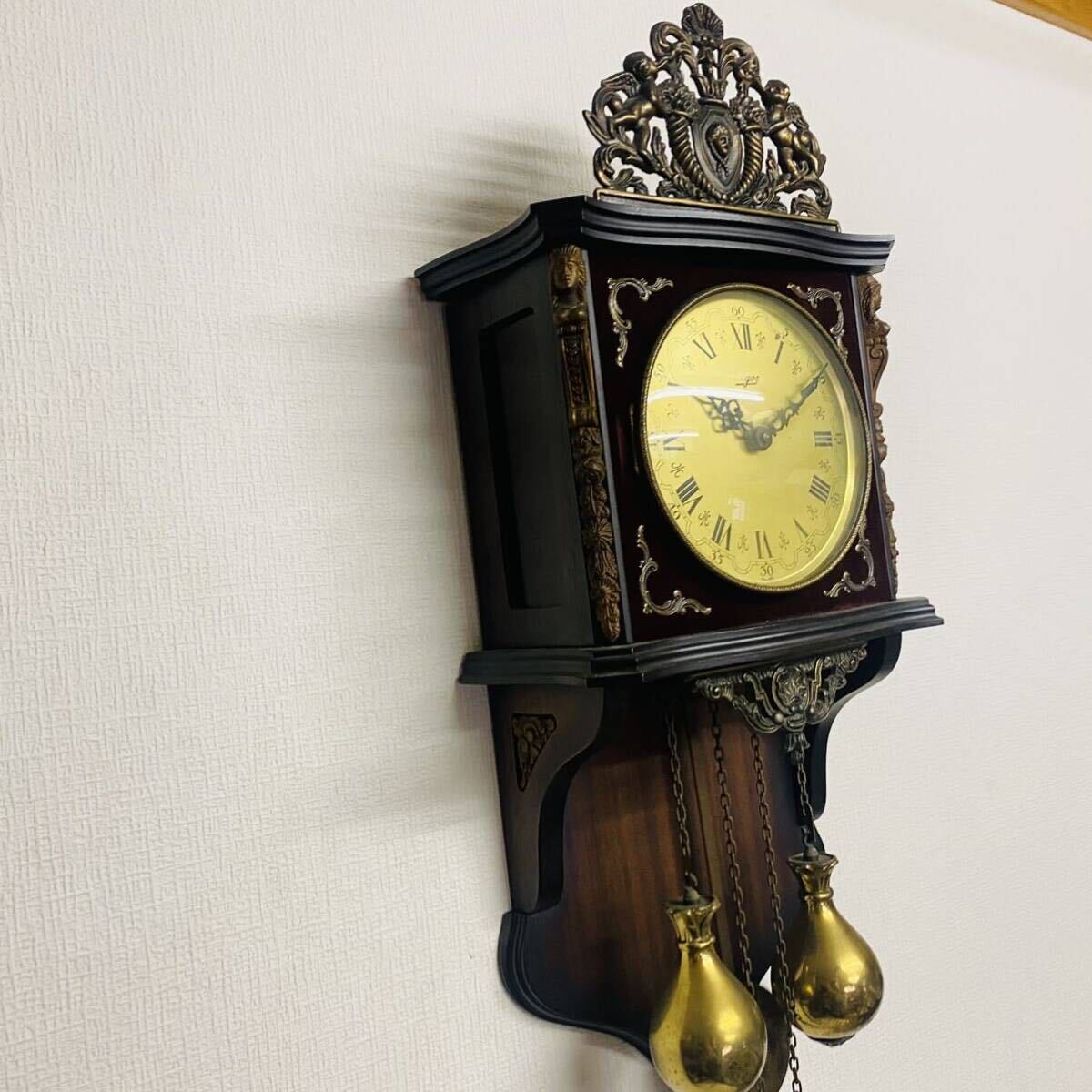 Urgos 重錘式時計 分銅式 機械時計 振り子 ドイツ 柱時計 掛時計 アンティーク レトロ 現状品の画像2