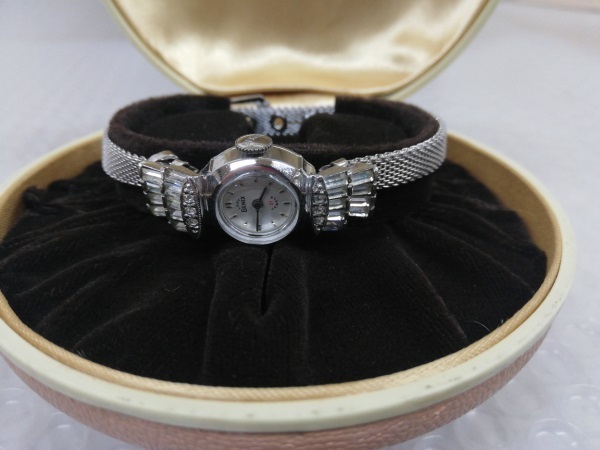  Vintage LADYBENEX hand winding lady's wristwatch antique 116HBP
