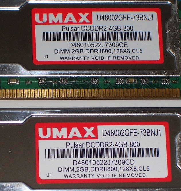 ★ヒートスプレッダ装備 UMAX製 PC2-6400 (DDR2-800) 4GB（2GB×2枚）完動品 即決！★送料140円の画像3