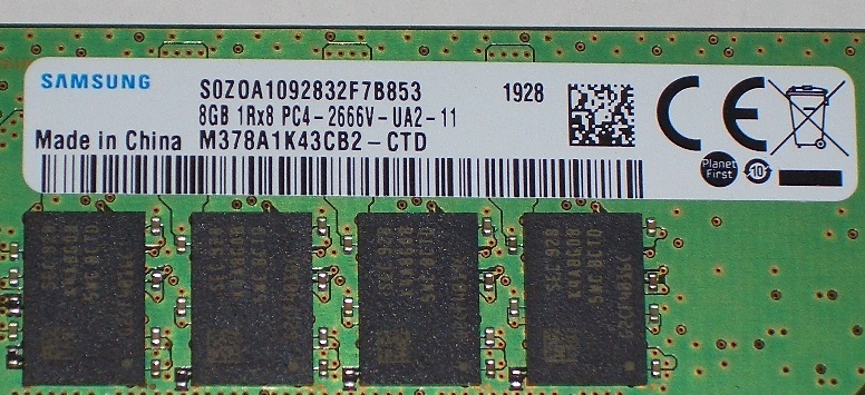 ◆高速！SAMSUNG製 PC4-21300（DDR4-2666）対応 288pin 8GB 完動品 即決！★送料120円！の画像2
