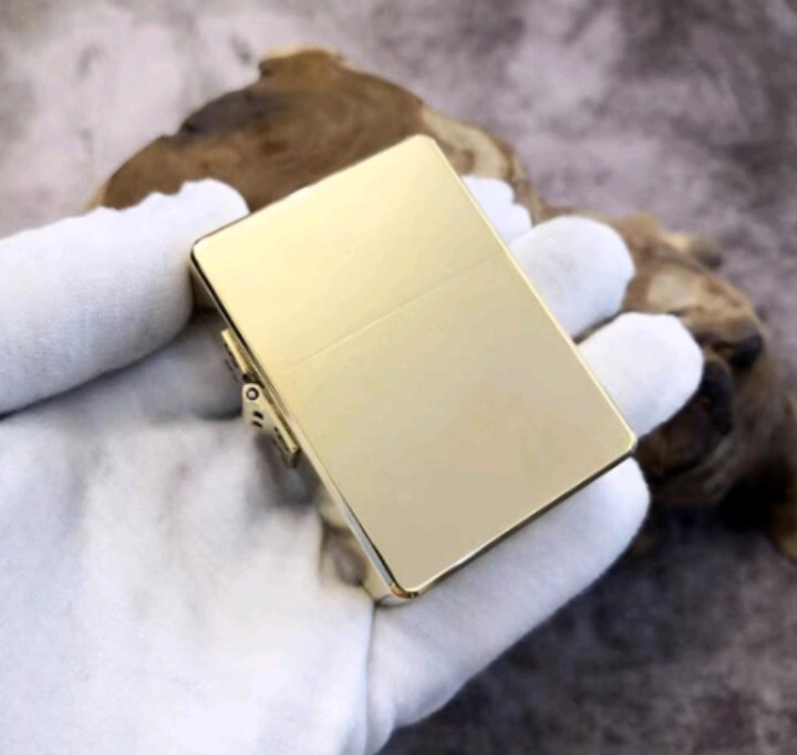 ■送料無料 新品 ZORRO ゾロ 超重厚 刻印 アーマー ゴールド オイルライター 真鍮 無垢 重厚アーマーの画像2
