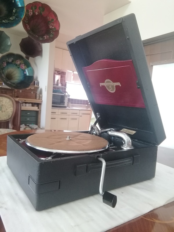 ! musical performance animation attaching! Colombia portable gramophone No206( beautiful goods, service completed etc. )