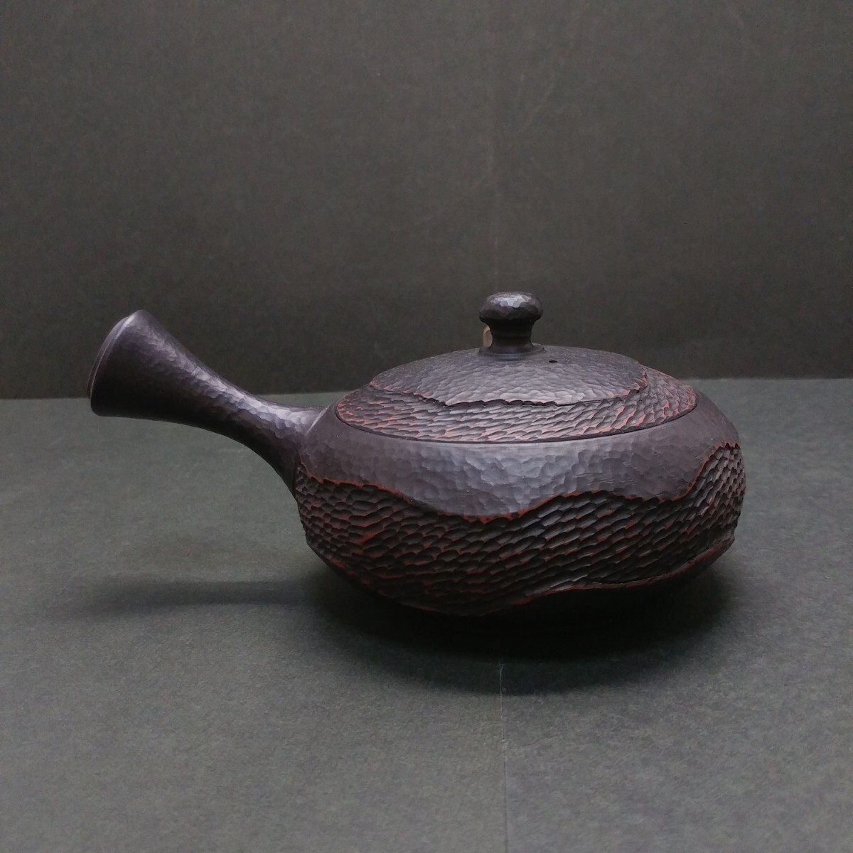  Tokoname . искусный мастер . рисовое поле .. чёрный грязь заварной чайник чайная посуда старый изобразительное искусство . чайная посуда 
