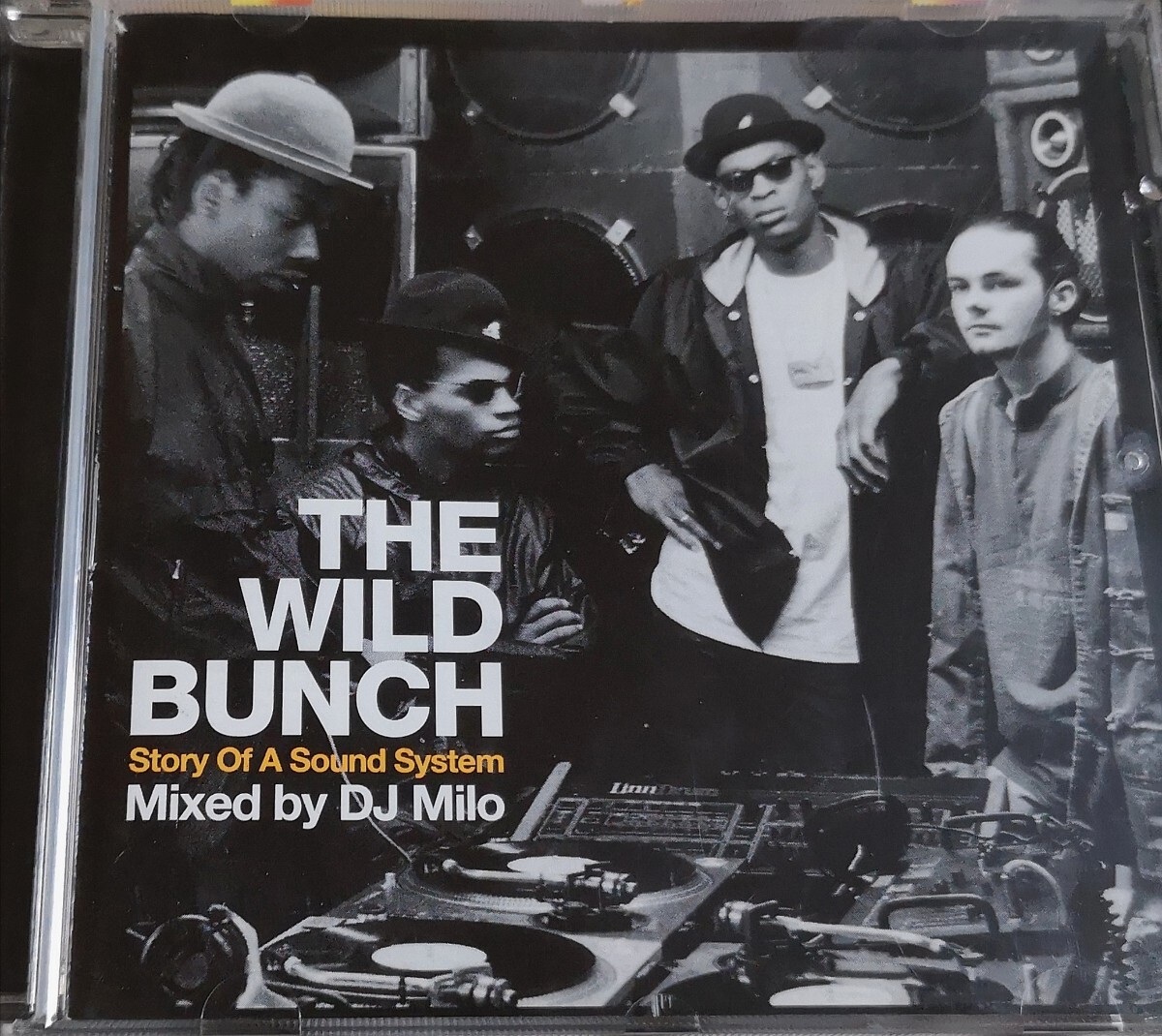 【THE WILD BUNCH/STORY OF A SOUND SYSTEM Mixed by DJ MILO】 マッシヴ・アタック前身/MASSIVE ATTACK/輸入盤CDの画像1