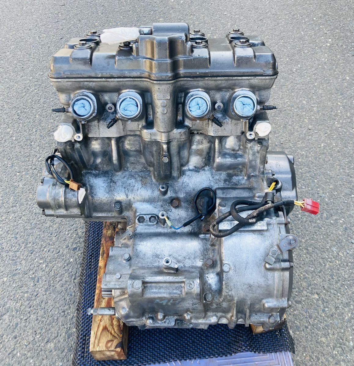ホンダ CBR400RR NC29 エンジン 走行距離7,000km台の画像3