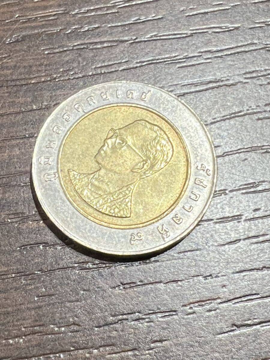 タイ 10バーツ 外国コイン バイメタル硬貨 アンティーク 流通/現状品 送84 同梱可_画像2