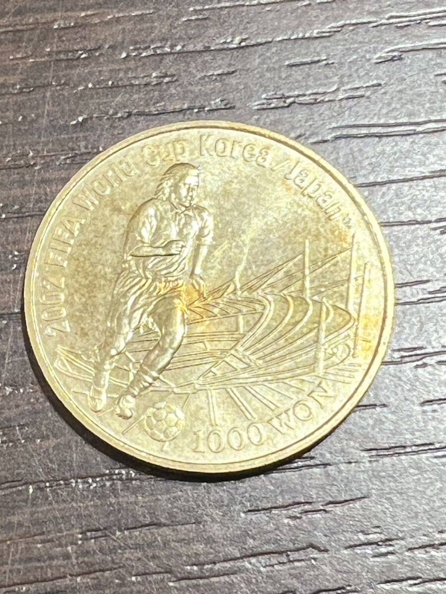 韓国 FIFA2002 記念1000ウォン 大韓民国 外国コイン 硬貨 アンティーク 流通/現状品 送84 同梱可の画像2
