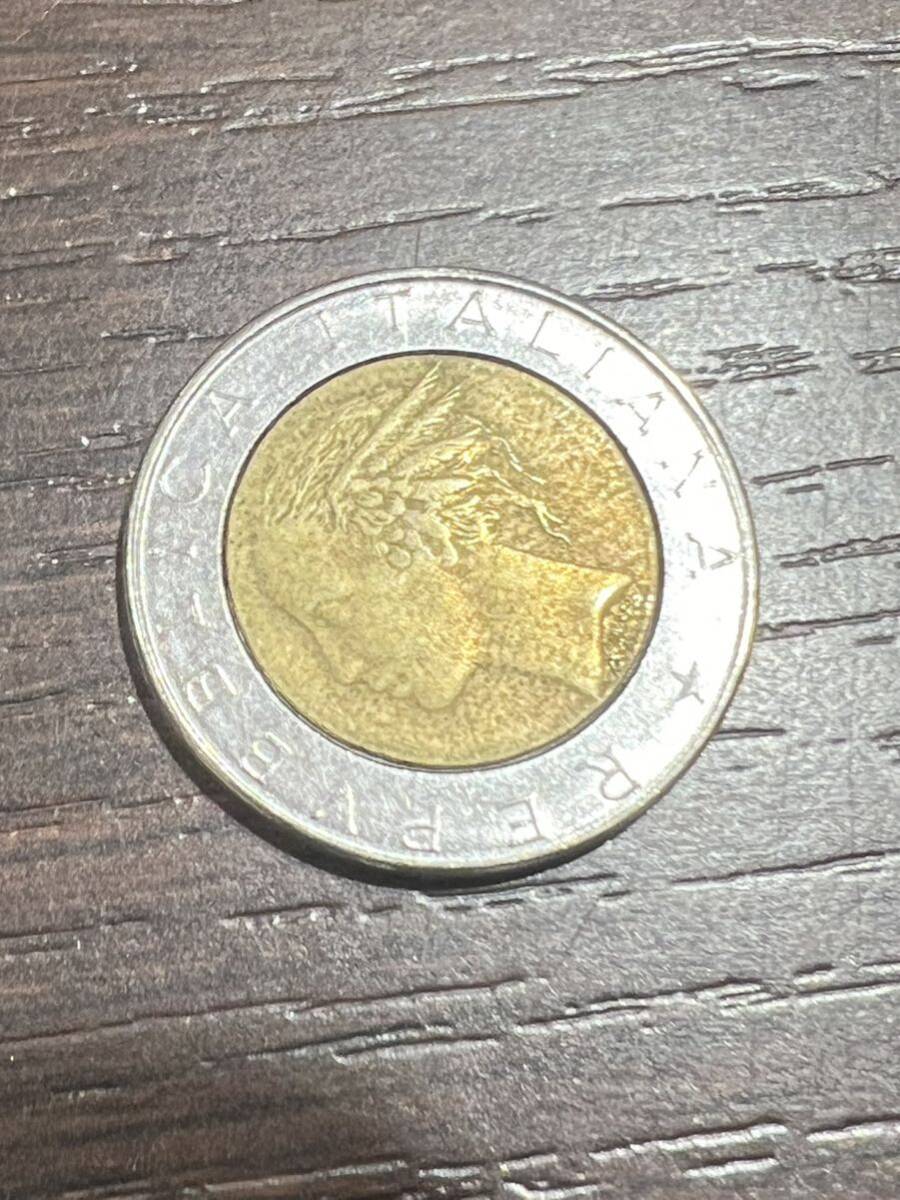 イタリア 1984 500リラ バイメタル硬貨 外国コイン 古銭 アンティーク 流通/現状品 送84 同梱可_画像2