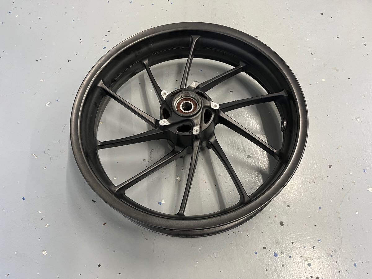 Yahoo!オークション - 【NC42後期】CB400SF用フロントホイール Yahoo!オークション - 【NC42後期】CB400SF用フロントホイール