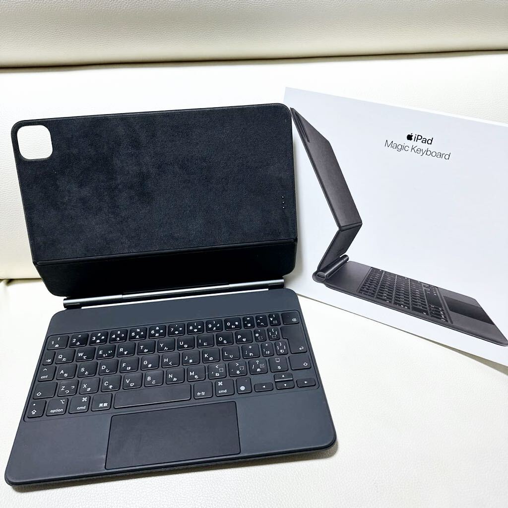 Magic Keyboard iPad Pro11インチ  ブラック 日本語 MXQT2Jの画像1