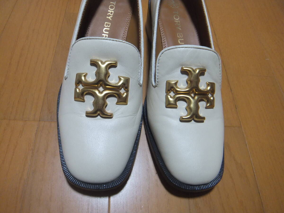 ◇トリーバーチ TORY BURCH◇ゴールド金具ロゴ レザーパンプス レディース 箱付き 7M(24cm)_画像3