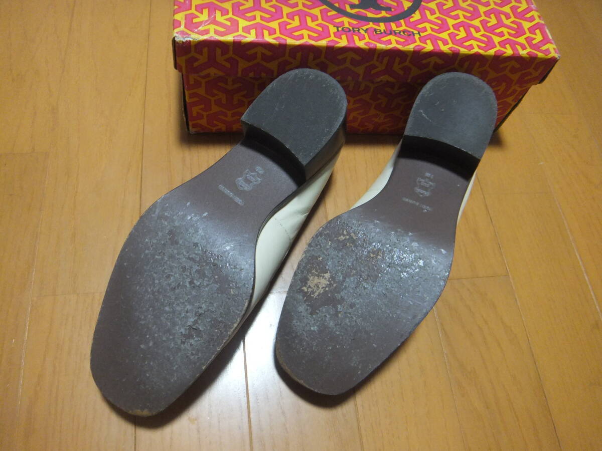 ◇トリーバーチ TORY BURCH◇ゴールド金具ロゴ レザーパンプス レディース 箱付き 7M(24cm)