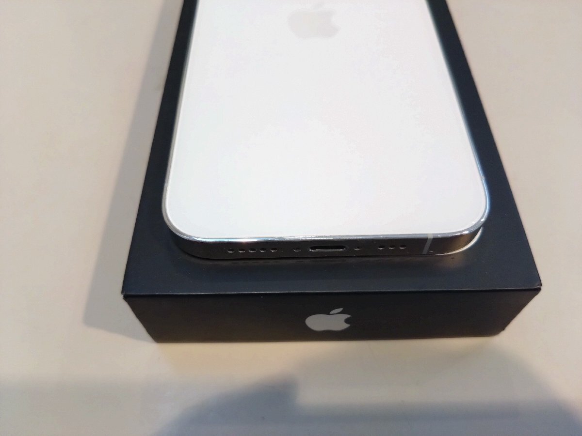 SIMフリー☆Apple iPhone12 Pro 128GB シルバー 中古品☆_画像3