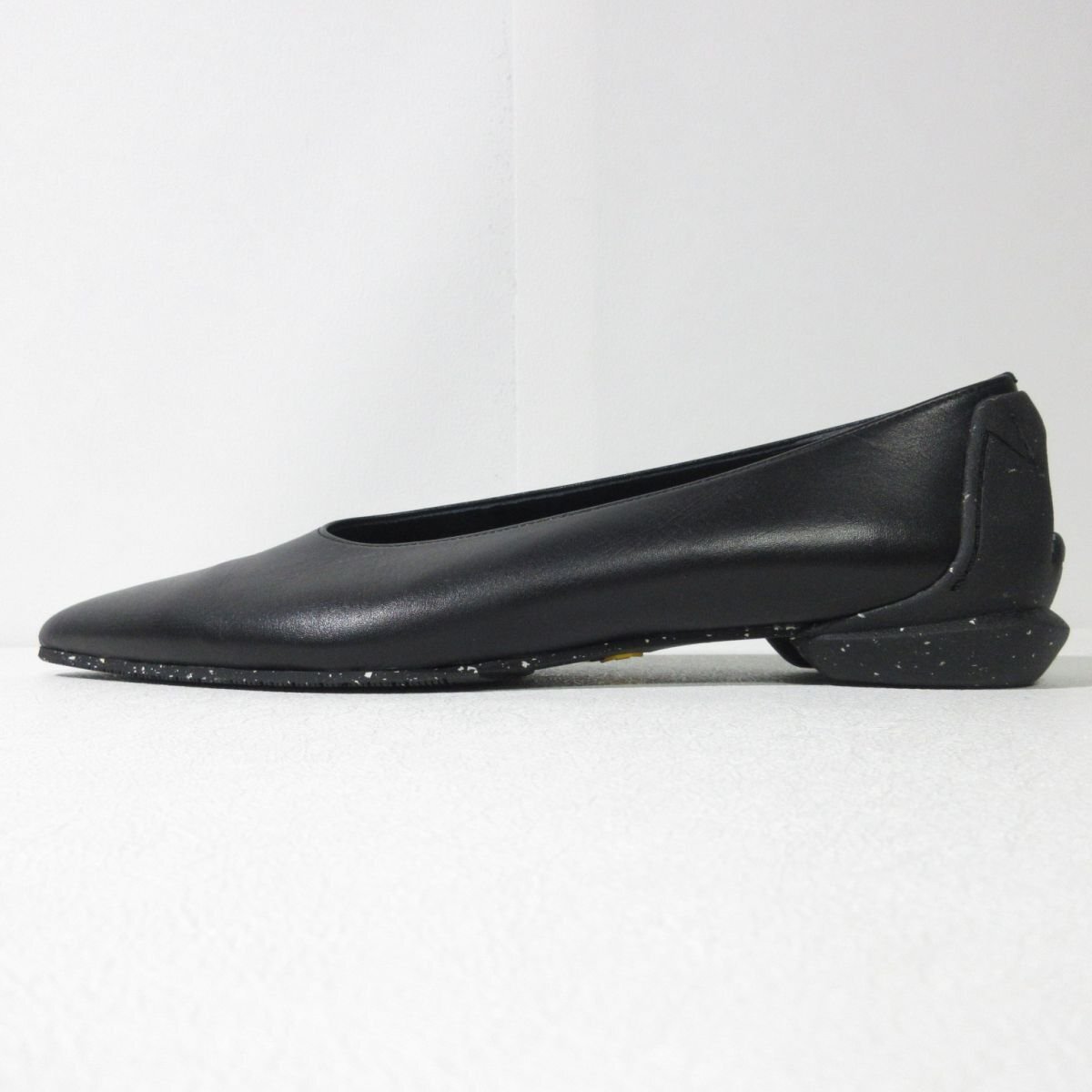 美品 SHISEI シーセイ Pointed U Pumps レザー ポインテッドトゥ パンプス フラットシューズ 37 23.5cm相当 ブラック ◆_画像3