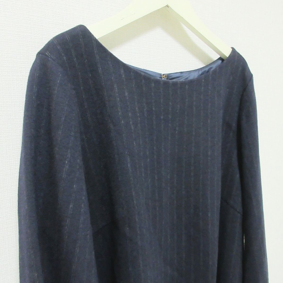  beautiful goods Kumikyoku KUMIKYOKUk Miki .k stripe pattern wide sleeve long sleeve cut and sewn blouse large size 7 navy 043 *