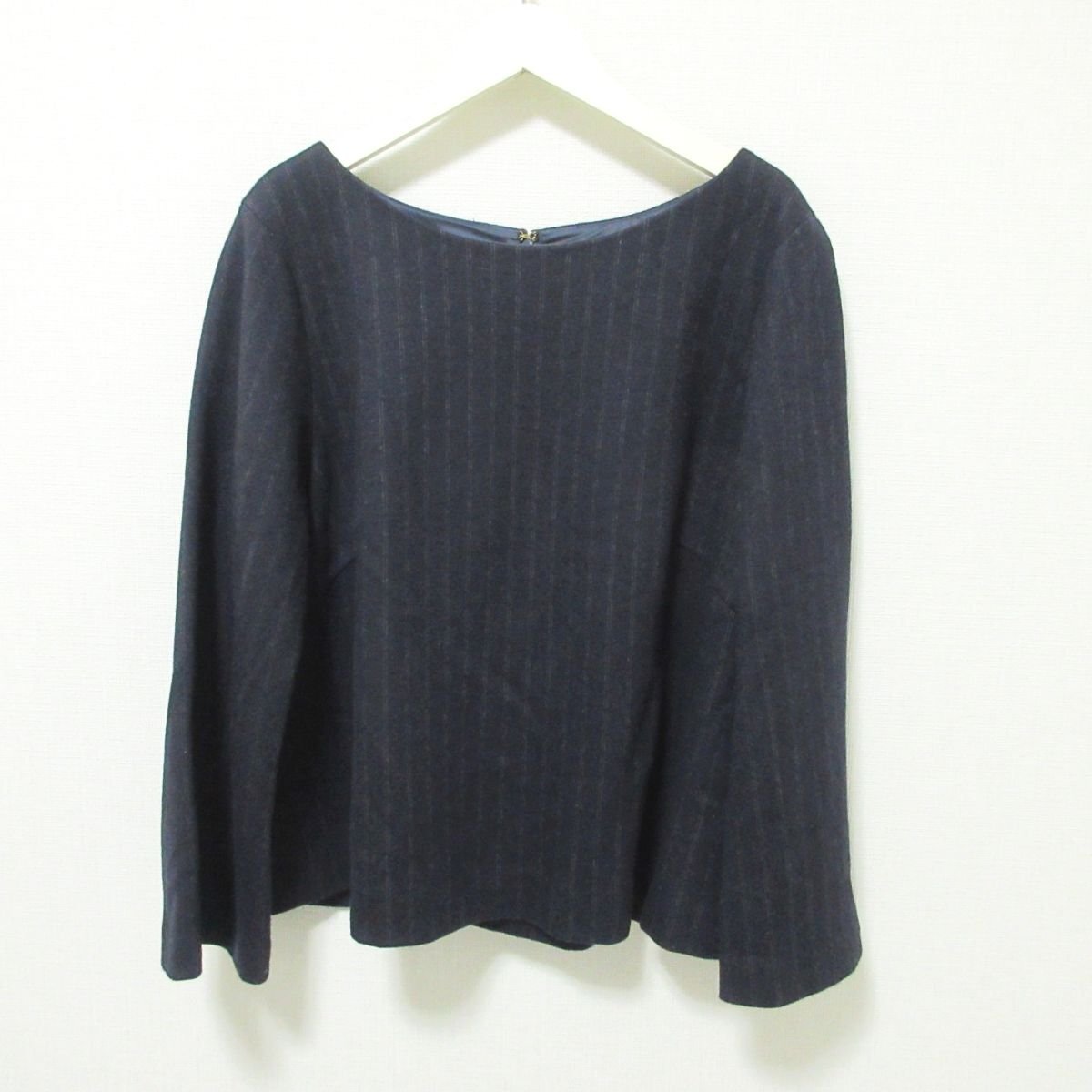  beautiful goods Kumikyoku KUMIKYOKUk Miki .k stripe pattern wide sleeve long sleeve cut and sewn blouse large size 7 navy 043 *