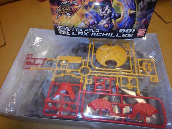 新品未組立 LBX ダンボール戦機ウォーズ ハイパーファンクション LBXアキレス_画像2