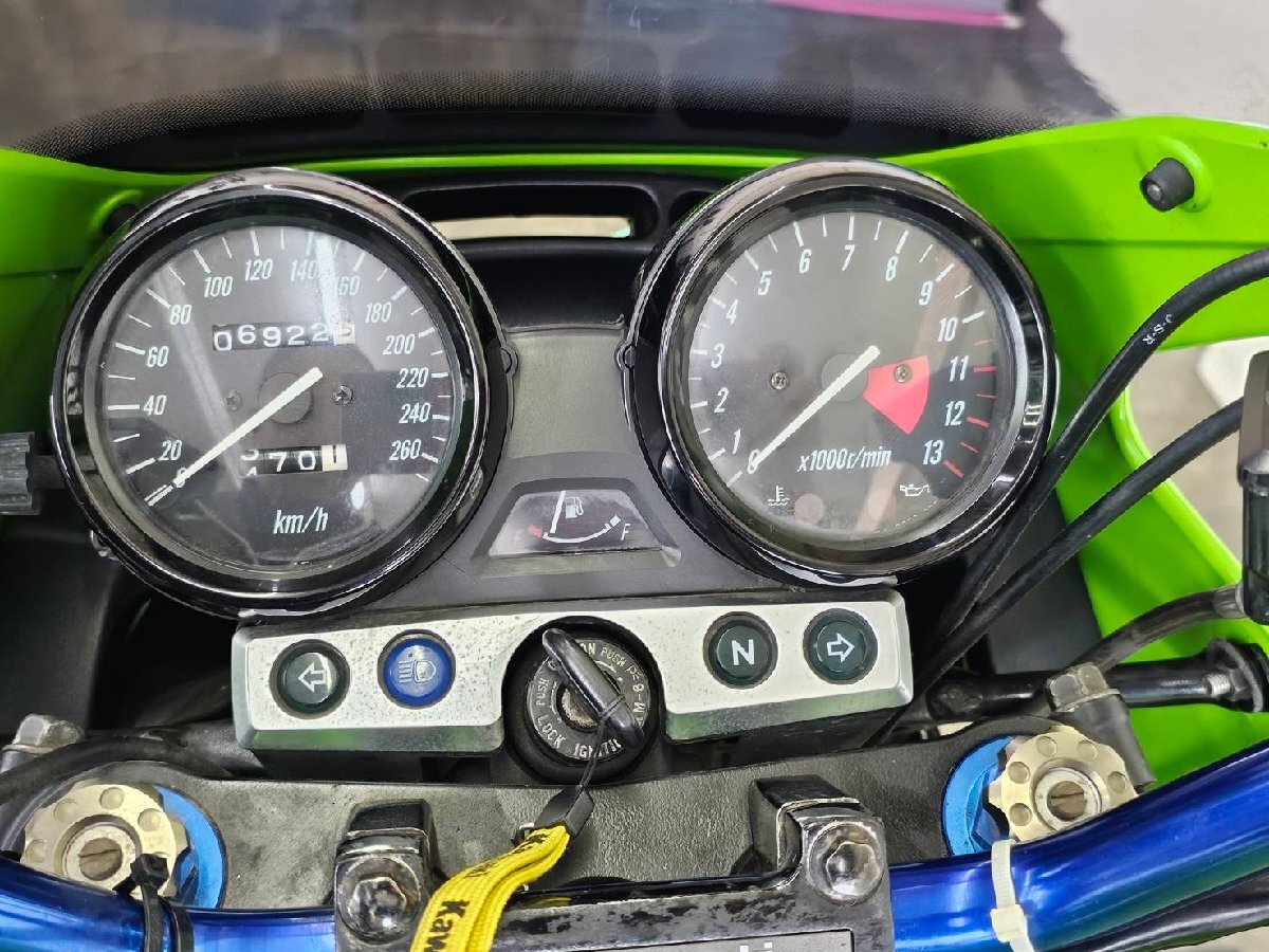 ★☆☆ZRT２０A型ZRX１２００R☆書付き実動☆始動動画あり！☆社外マフラー、リアサスオーリンズ☆現車確認可能☆美里店☆★の画像6