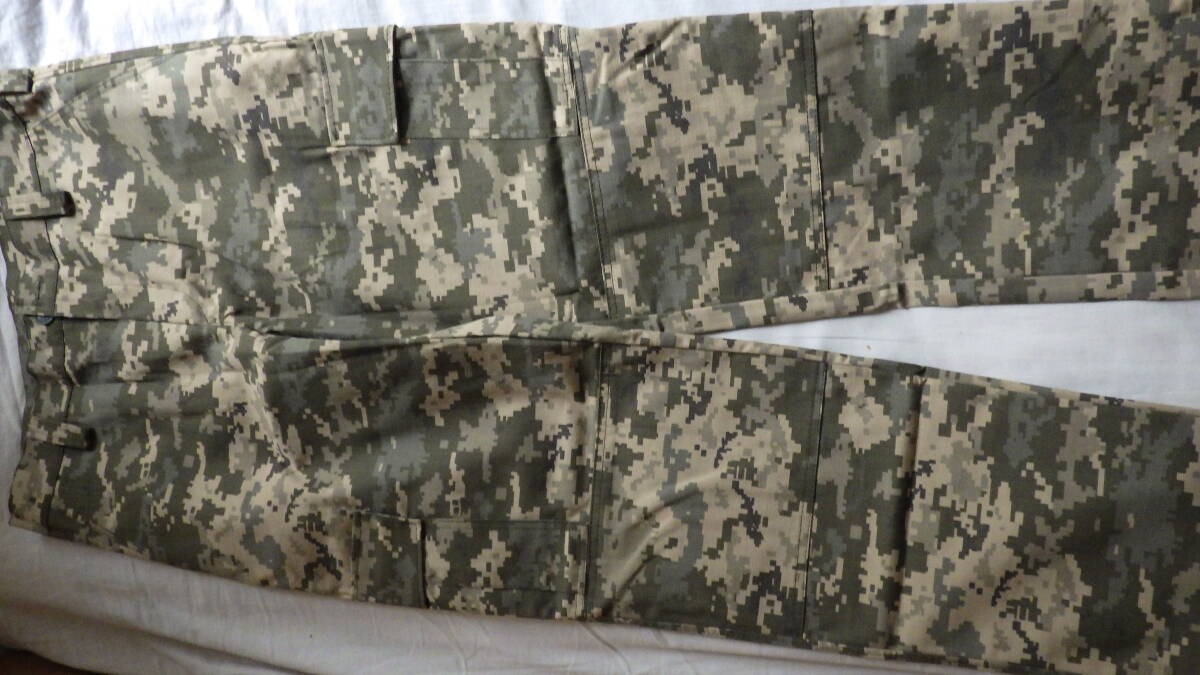ウクライナ 軍 廉価版 MM14 迷彩 夏用 戦闘 服 上下 サイズ50 PX品 ロシア クリミア プーチン ソビエト ソ連 AKの画像3