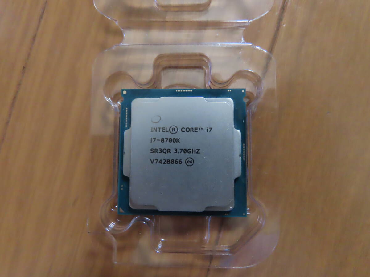 Intel Core i7-8700K 中古です。の画像1