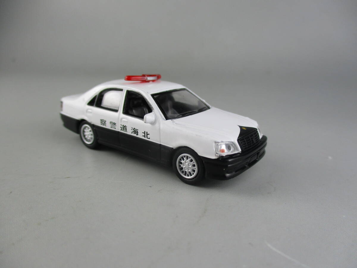 即決有　 北海道警察 トヨタ クラウンパトカー 1/72 トミカではありません_画像3