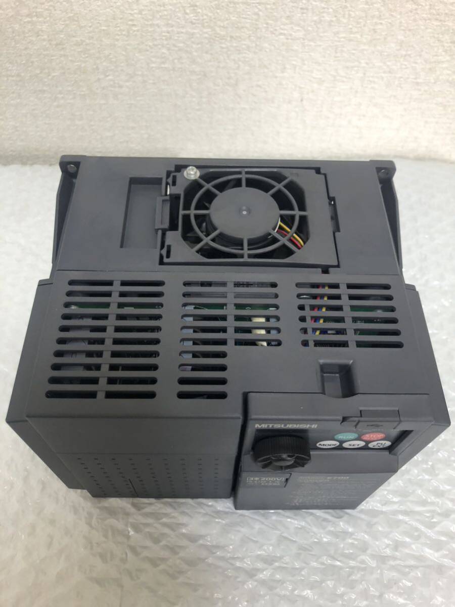 中古美品(動作確認済み)三菱電機 MITSUBISHI インバーター FR-E720-3.7K動作保証[インボイス発行事業者] 2/2 A-1