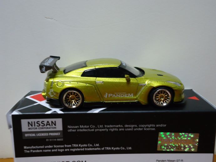 ★MINI GT 1/64　Pandem NISSAN GT-R　　バンテム 日産 GT-R　　コスモポリタン イエロー　 125★_画像8