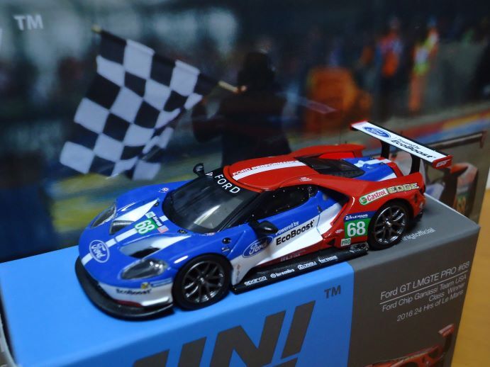 ★MINI GT 1/64 フォード GT LMGTE プロ #68 フォード・チップ・ガナッシ・チーム USA クラス優勝者 2016 ル・マン 24時間レース 278★の画像4