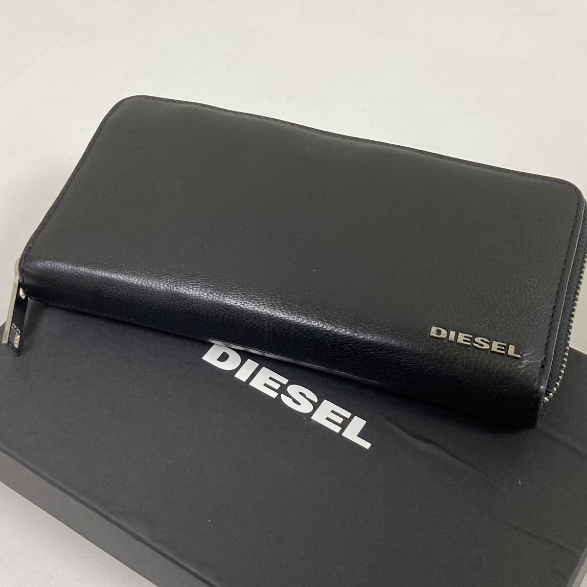 【DIESEL ディーゼル】本革 ラウンドファスナー長財布 ブラック 箱付き_画像1