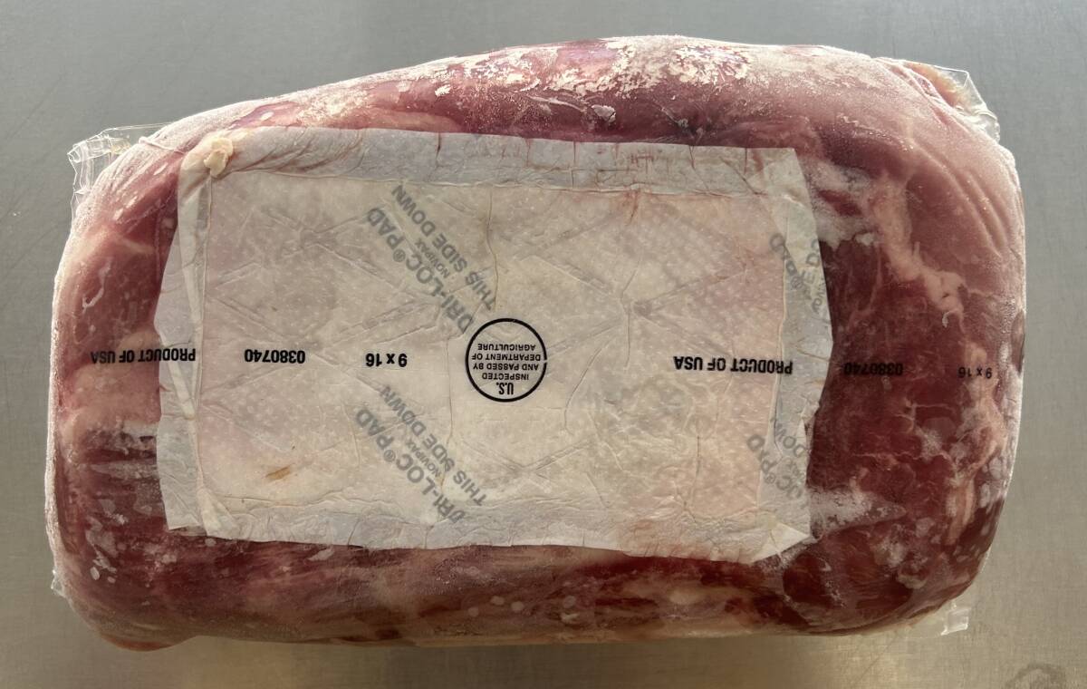 肉屋発！米国産　豚肩ロースブロック　２５２７ｇ　肩ロース　冷凍　ブロック　塊肉　業務用　同日落札で同梱可能　１円_画像4