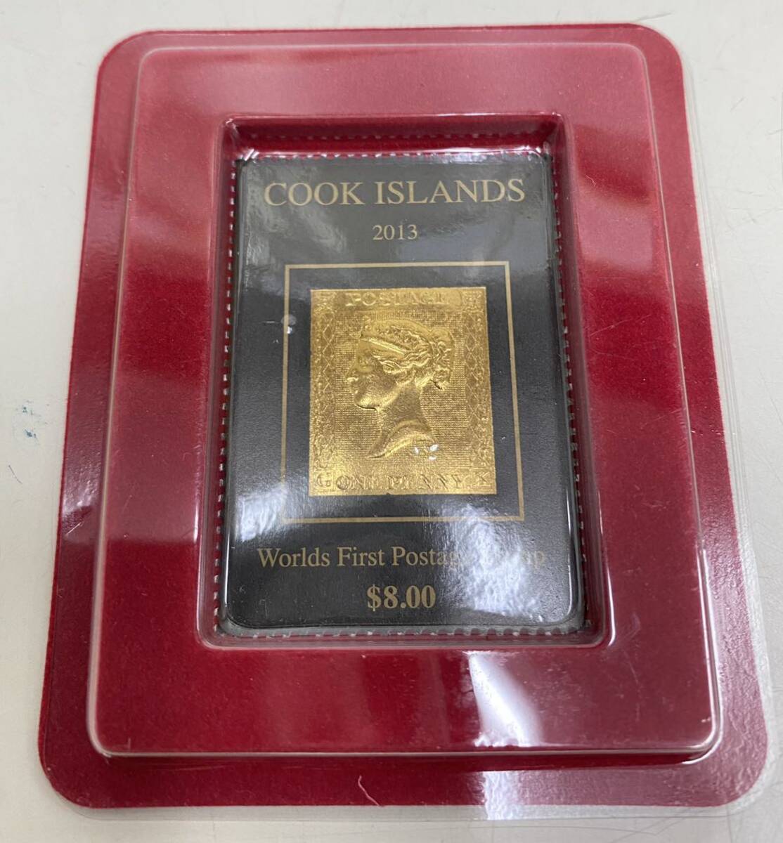 AK@ 未使用 COOK ISLANDS 2個セット クック諸島 金箔切手 ペニーブラック 2013年 8ドル 外国切手 保管品の画像3