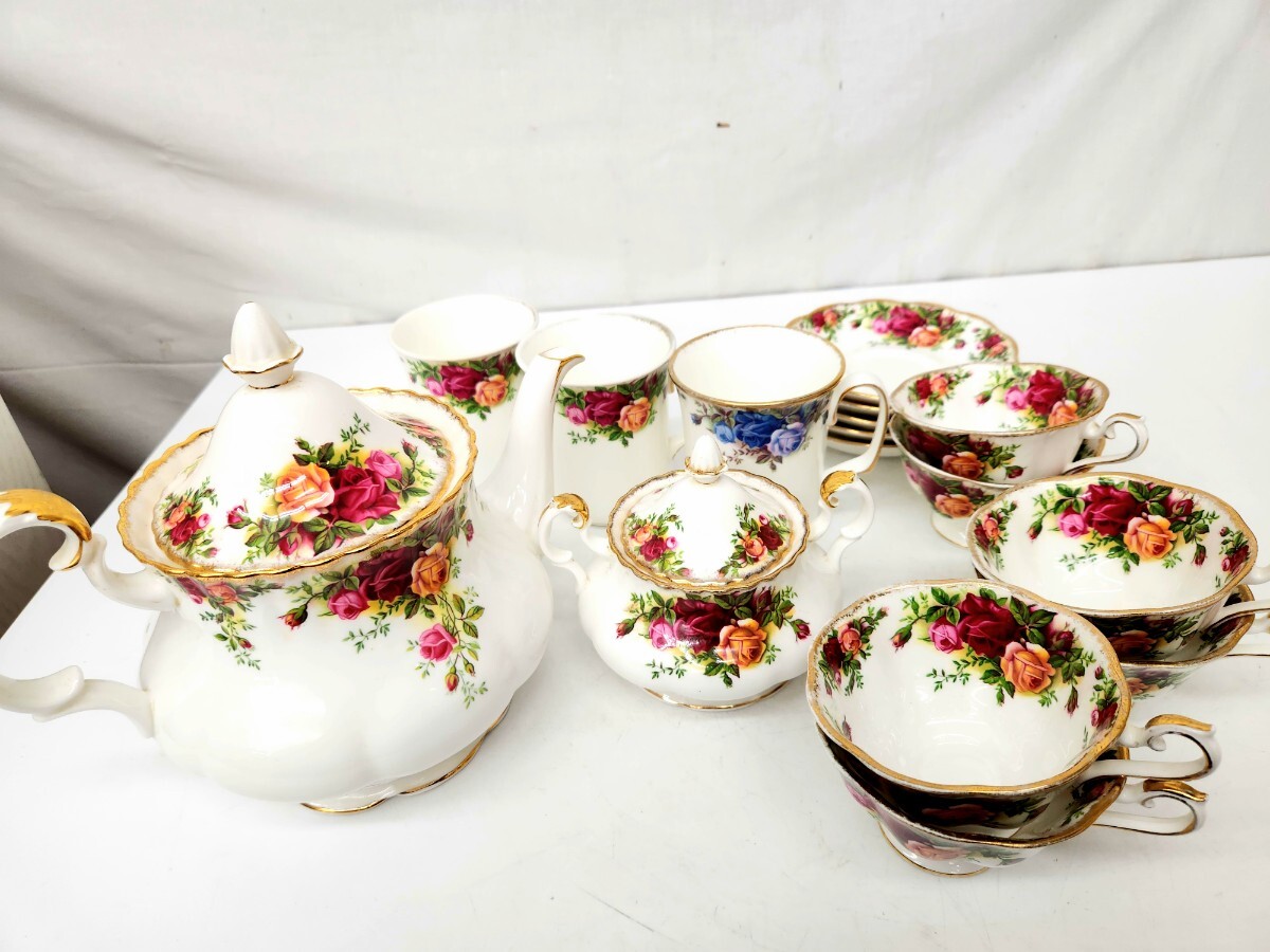 CK◇ ROYAL ALBERT ロイヤルアルバート Old County Roses ティーセット カップ&ソーサー ティーポット シュガーポット マグカップ 金彩の画像1