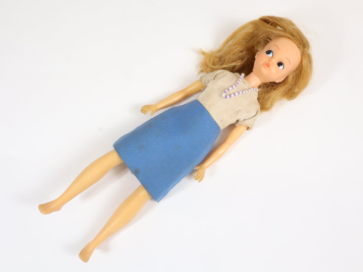中嶋製作所 スカーレットちゃん 亀にNマーク 衣装 ネックレス付 着せ替え人形の画像1